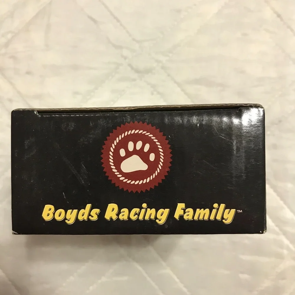 Jeff Gordon‎ #24 DuPont 2004 Boyds Racing Family NASCAR
